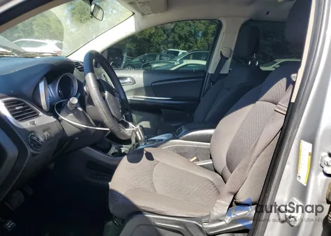 2017 Dodge Journey Sxt z USA, uszkodzony, nr VIN 3C4PDDBG8HT592430